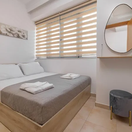 Premium Luxury Living * Rhodes City